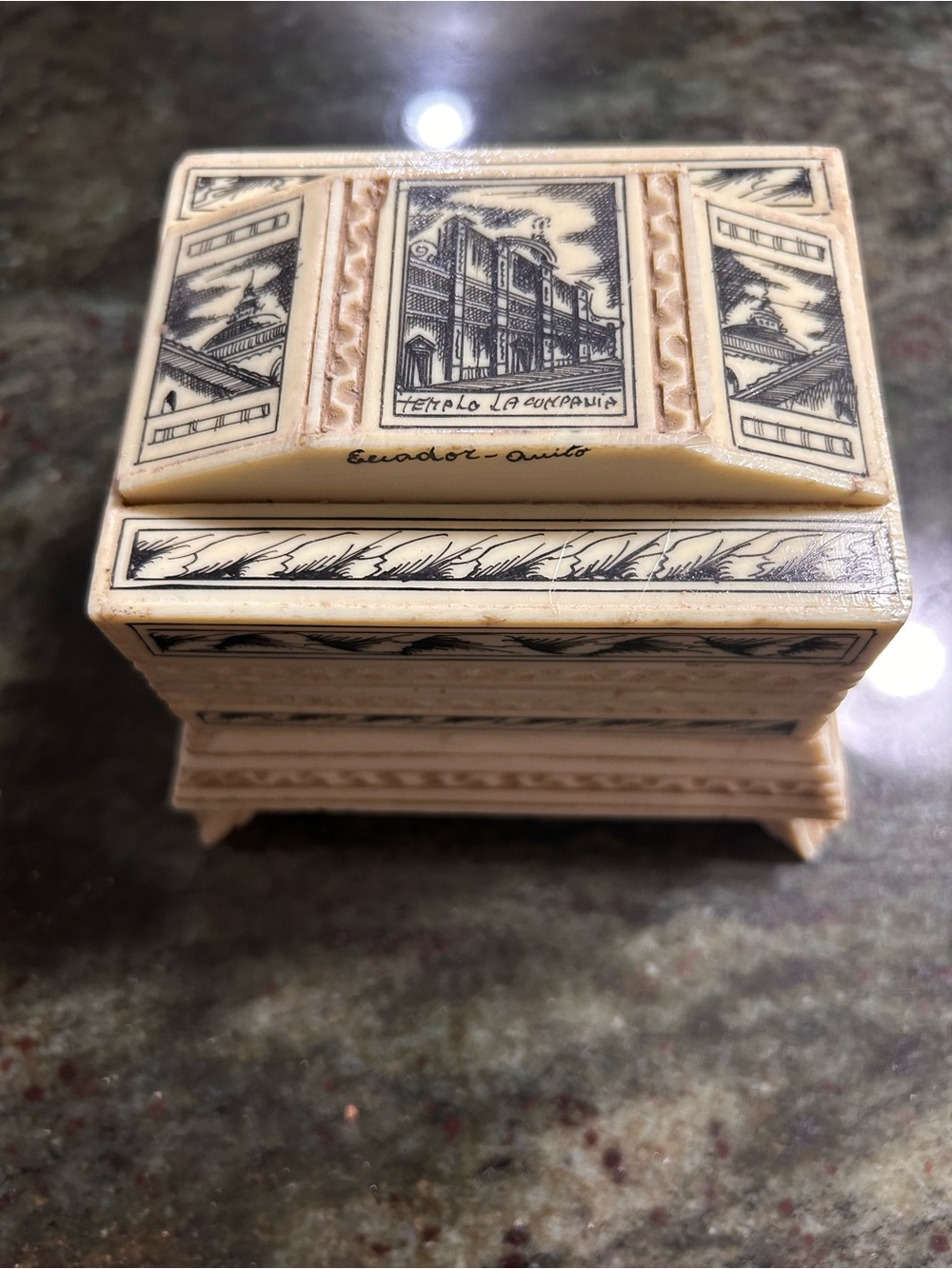 Vintage Ecuadorian Hand Carved trinket box depicting Templo La Compañía.